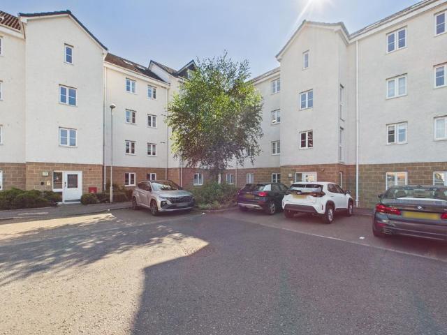 Flat for rent in Uddingston, Scotland