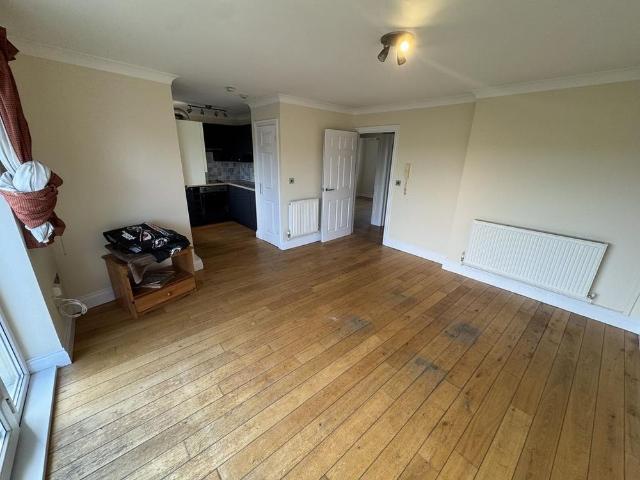 Apartment for rent in Carmarthen, Wales
