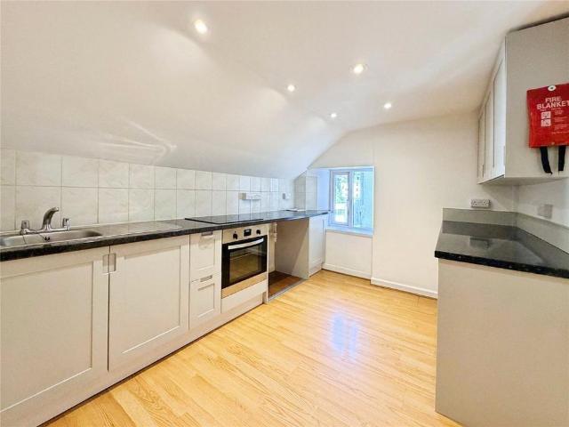 Apartment for rent in Upton, Torquay