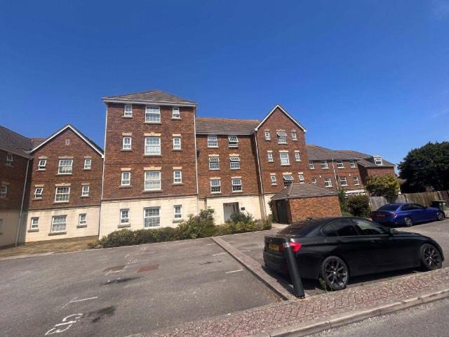 Flat for rent in Heathlands, East Sussex