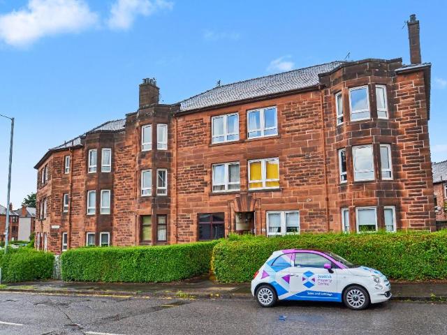 Flat for rent in Craigton, Scotland