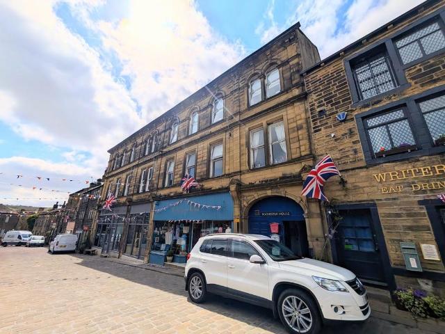Flat for rent in Haworth Brow, Bradford
