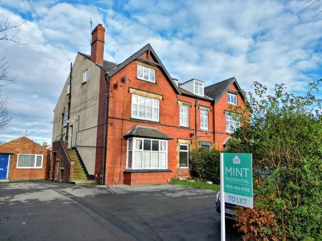 Flat for rent in Roundhay, West Yorkshire