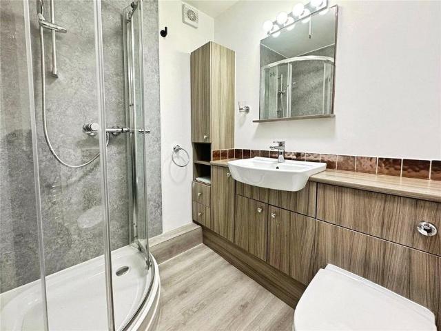 Apartment for rent in Moorside, Salford