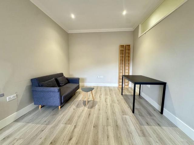 Apartment for rent in Lakenham, East Bank