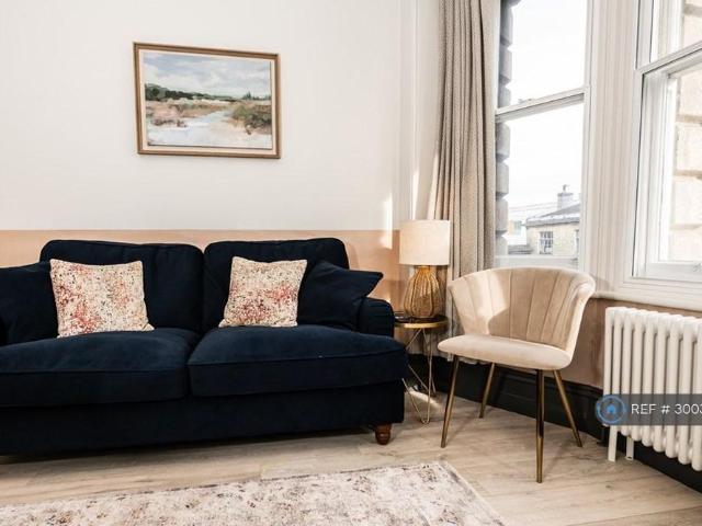 Apartment for rent in The Close, Salisbury