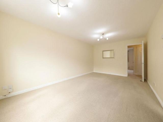Apartment for rent in Batchworth