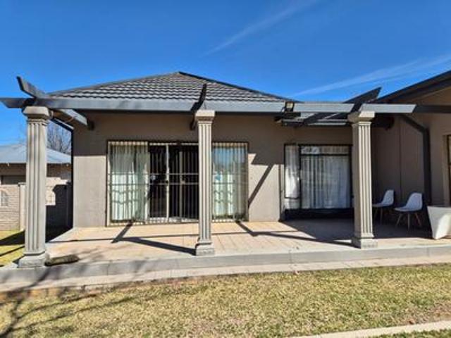 Apartment for rent in Lejweleputswa, Free State