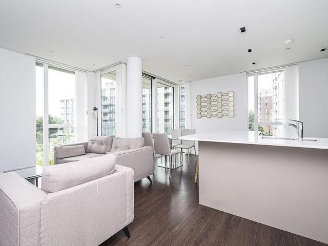 Apartment for rent in Manor House, Greater London