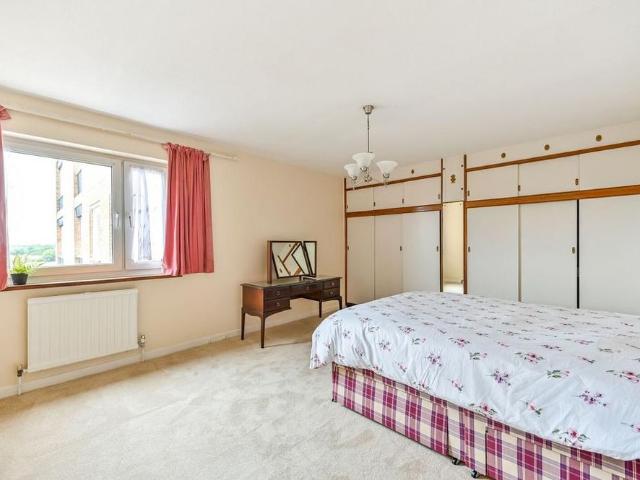 Apartment for rent in Royal Borough of Kingston upon Thames, Greater London