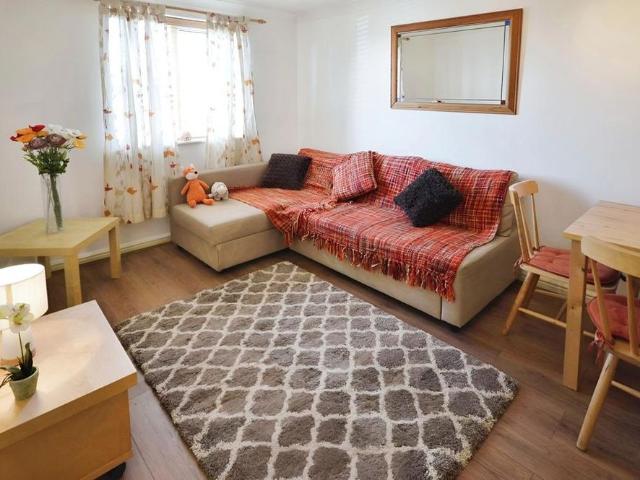 Apartment for rent in Pengam Green, Falcon Lodge
