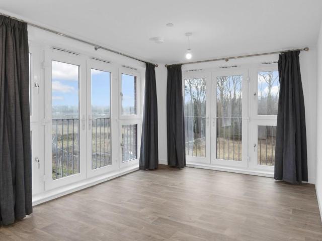 Flat for rent in Echline, Scotland
