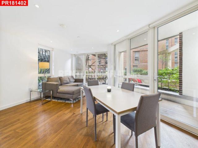 Flat for rent in Canning Town, Greater London