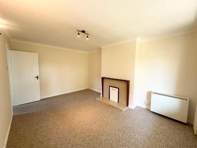 Room for rent in Little Common, Heathlands