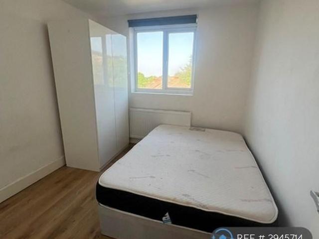 Apartment for rent in Shooters Hill, Greater London