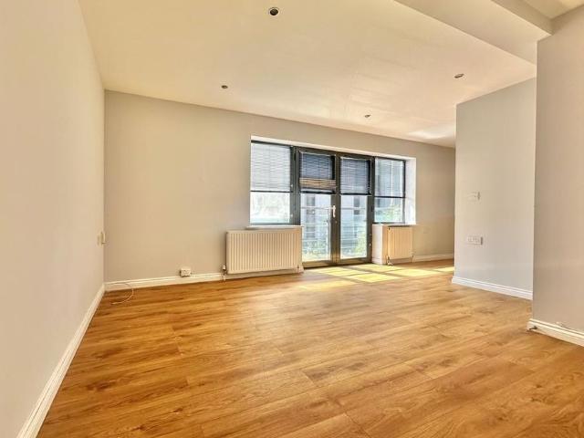 Apartment for rent in Poole