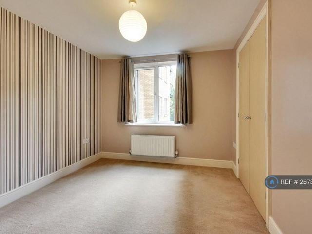 Apartment for rent in Ebbsfleet, Dartford