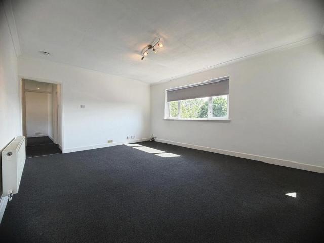 Flat for rent in Fenside, Stivichall