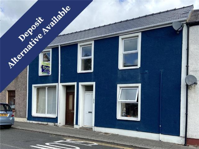 Flat for rent in Pembroke Dock, Wales
