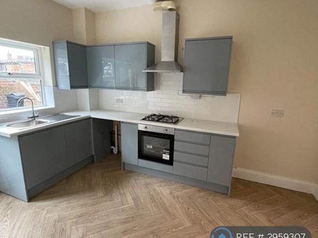 Flat for rent in Darlington