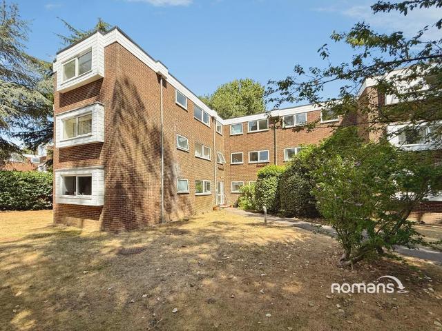 Flat for rent in Woodley
