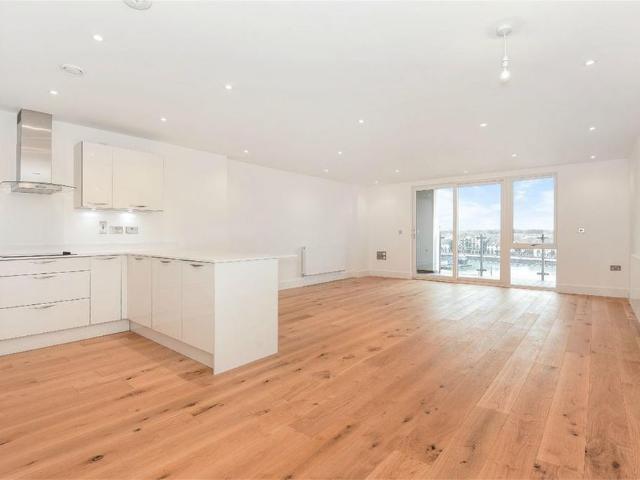 Apartment for rent in Ocean Village, City Of Southampton