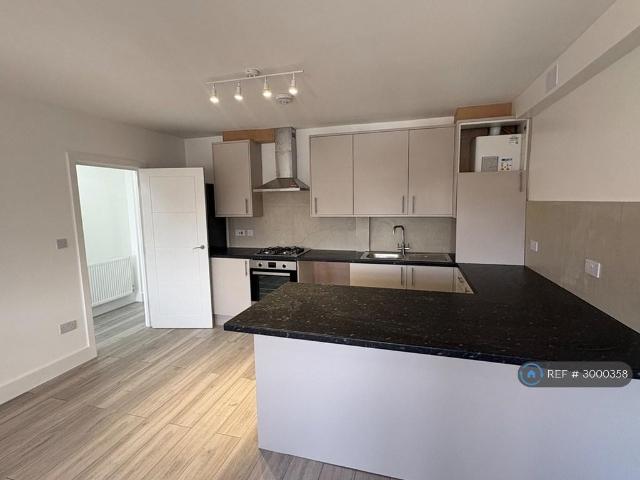 Flat for rent in Broxbourne, Hertfordshire
