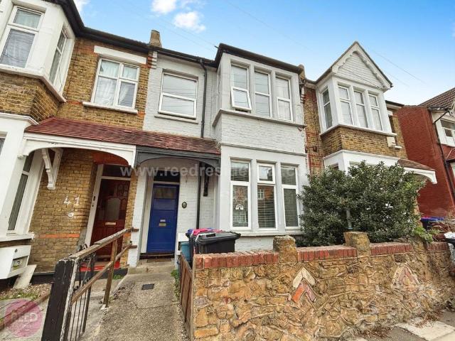 Flat for rent in Alton Barnes, Essex