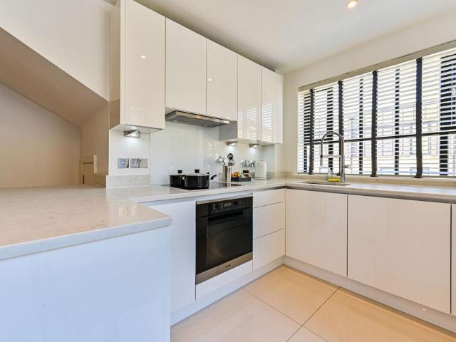 Flat for rent in Hammersmith, Greater London