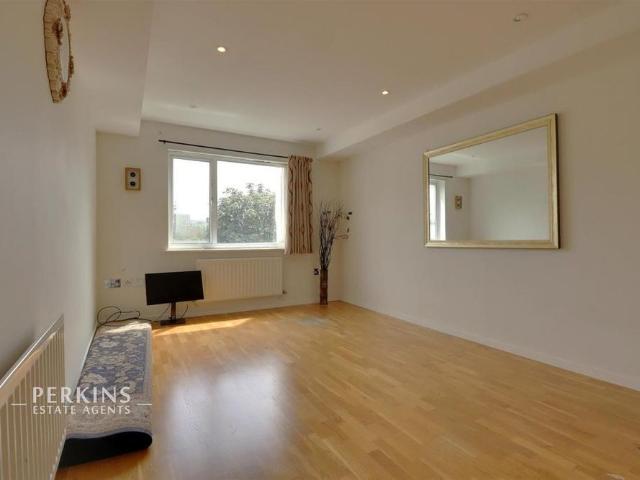 Apartment for rent in Sudbury, Greater London