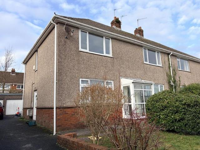 Flat for rent in Nangreaves, Wales