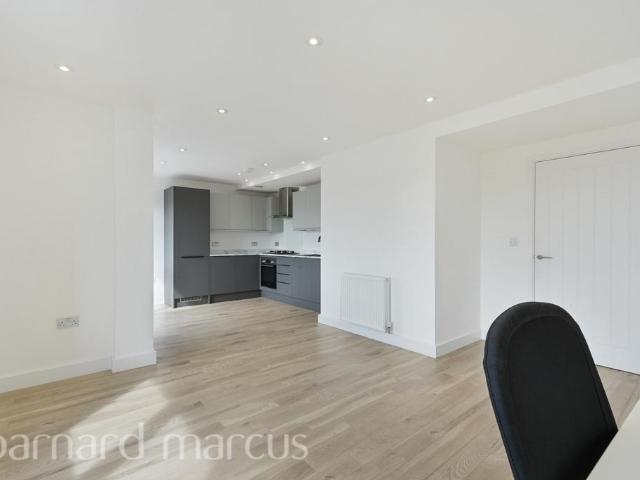 Flat for rent in London Borough of Ealing, Hanwell