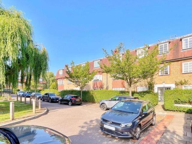 Flat for rent in Finchley, Greater London
