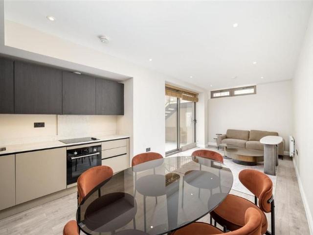 Apartment for rent in The Boltons, Greater London
