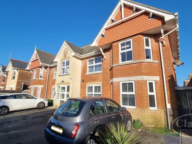 Flat for rent in Charminster, Bournemouth