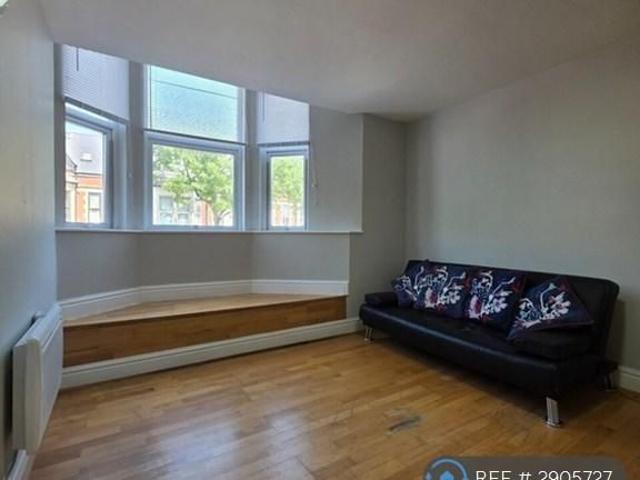 Apartment for rent in Plasnewydd, Falcon Lodge