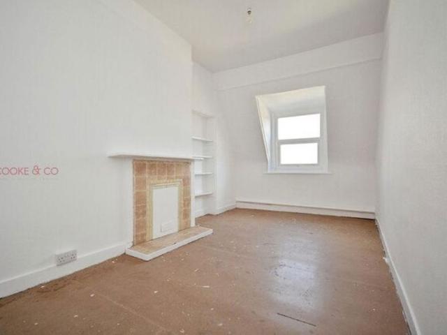 Apartment for rent in Upton, Acol