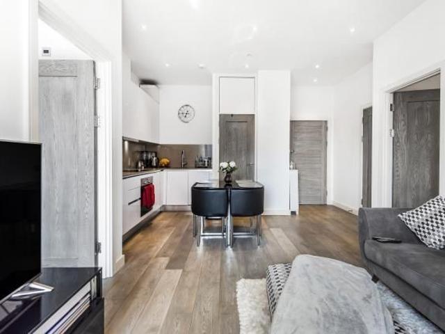 Apartment for rent in Slough