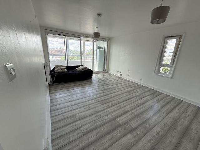 Apartment for rent in Glyndon, Shooters Hill