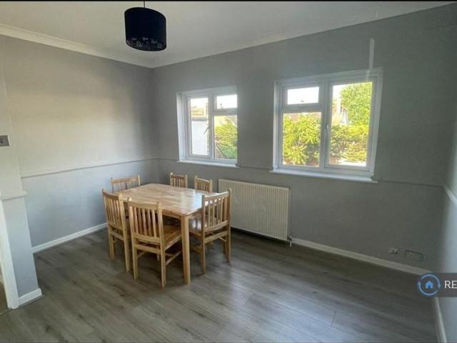 Apartment for rent in Alton Barnes, Essex