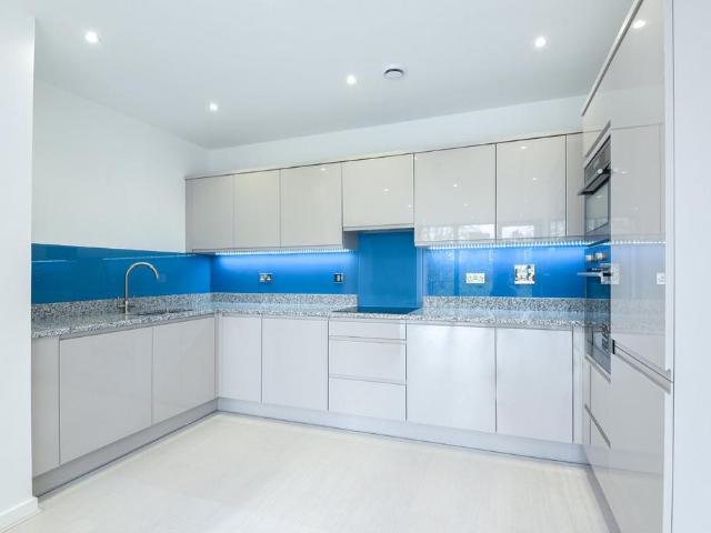 Flat for rent in Balham, Greater London