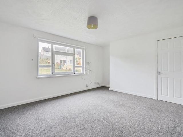 Apartment for rent in Barne Barton, Mount Wise