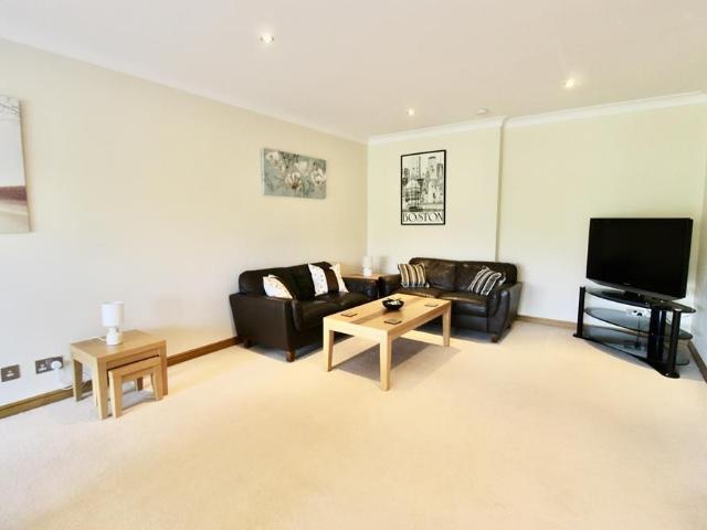 Apartment for rent in Ferryhill, Ballindoch