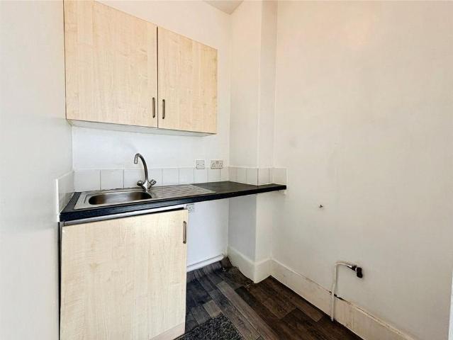 Apartment for rent in Ellacombe, Torquay