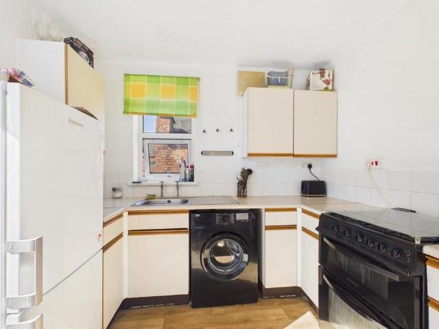 Flat for rent in Newfoundpool, Old Wharf
