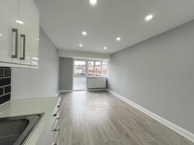 Apartment for rent in London Borough of Croydon, Greater London