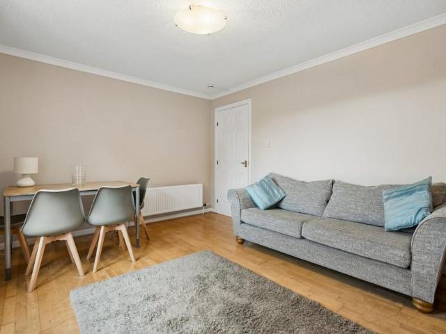 Apartment for rent in Dawsholm, Kelvindale