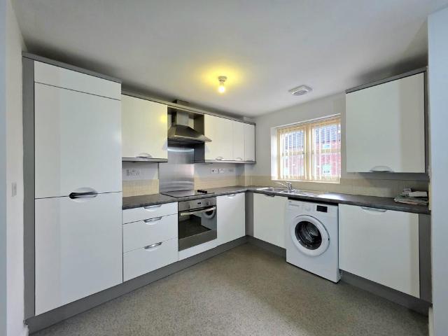 Flat for rent in Cudworth, South Yorkshire