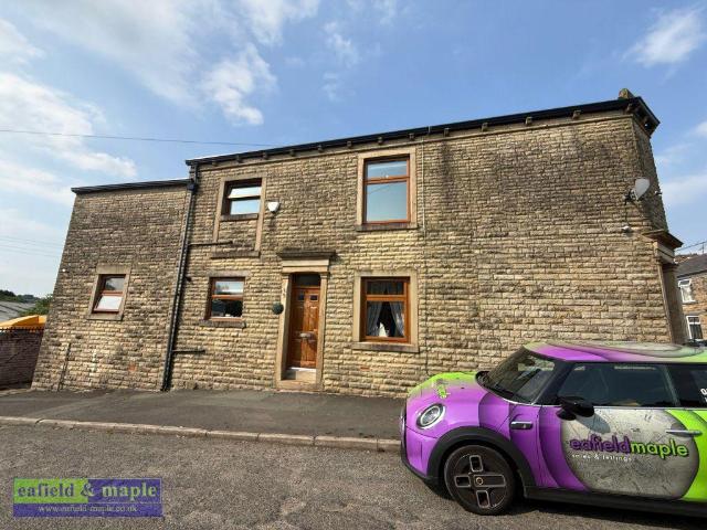 Flat for rent in Little Moor End, Backburn