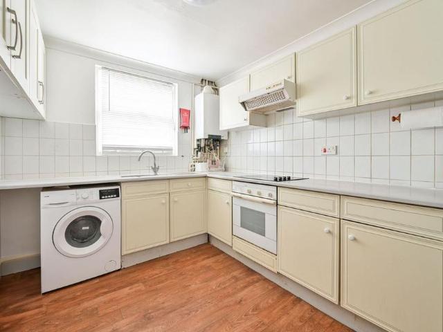 Apartment for rent in London Borough of Lewisham, Bell Green